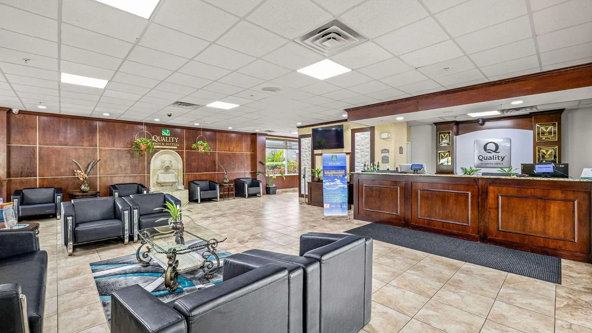 Quality Inn & Suites Tampa-Ybor City Hotel