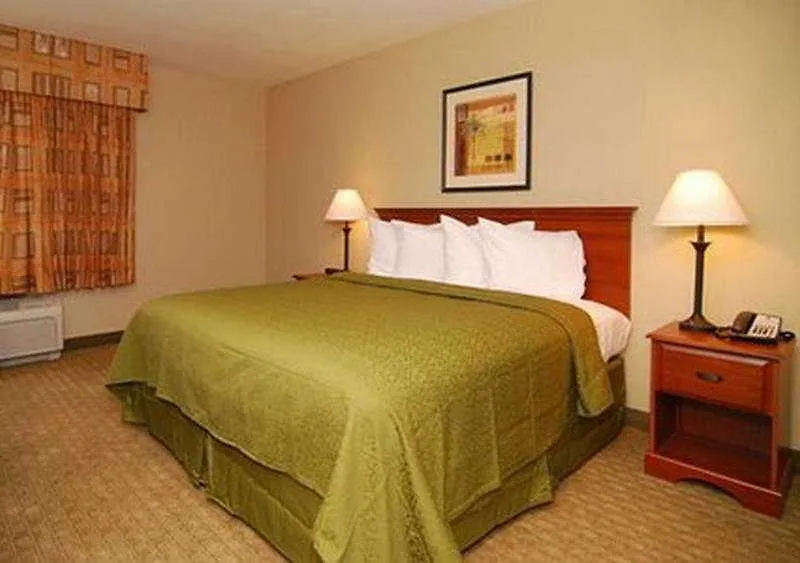 Hotel Quality Inn & Suites Tampa-Ybor City