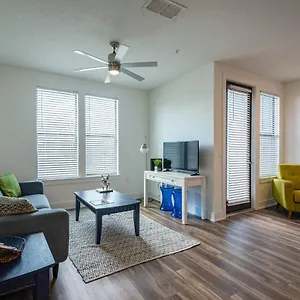 Frontdesk Noho Flats At North Hyde Park Apts Apartment